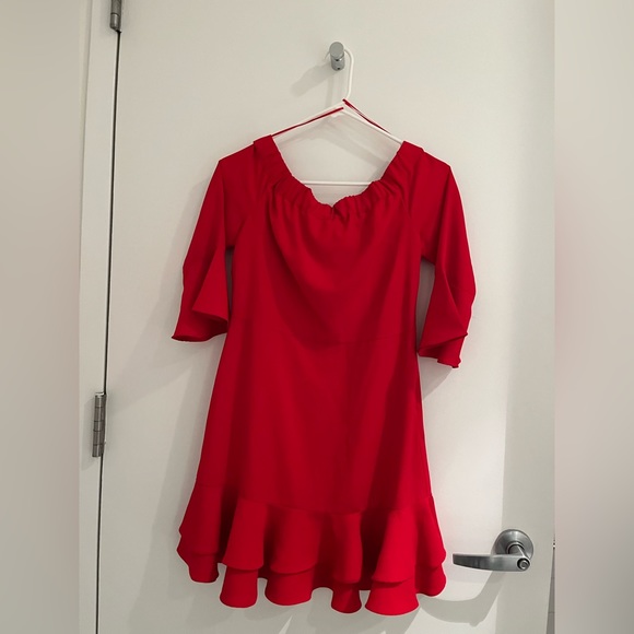 Romeo + Juliet Couture 3/4 Sleeve Off-the-Shoulder Ruffle Mini Dress Size S Red - Picture 1 of 10
